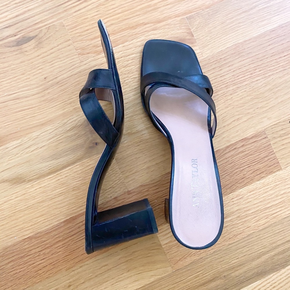 Ann Taylor Black Leather Heeled Sandals - Picture 3 of 5